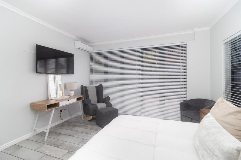 4 Bedroom Property for Sale in Vredekloof Western Cape